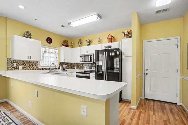 3951 Gladiola Ct Unit 204, Myrtle Beach, SC 29588
