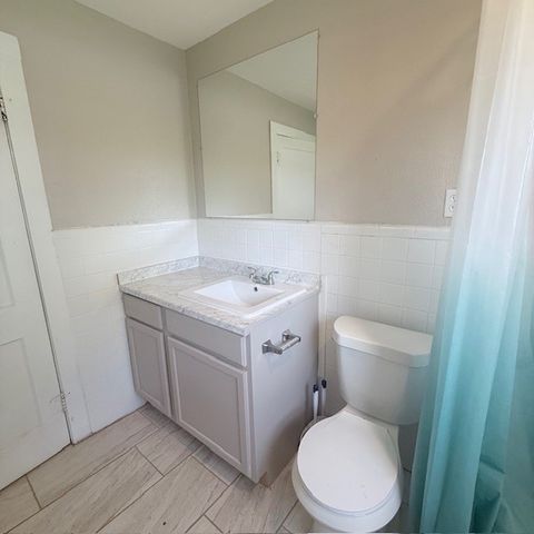 2621 Old Marlin, Waco, TX 76705