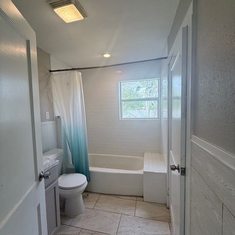 2621 Old Marlin, Waco, TX 76705