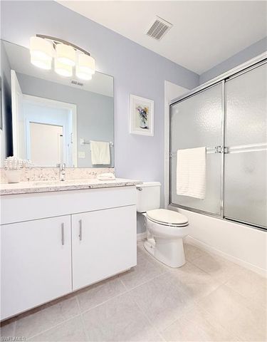 8555 Naples Heritage DR 246, Naples, FL 34112