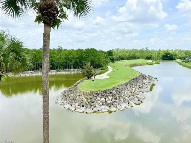 8555 Naples Heritage DR 246, Naples, FL 34112