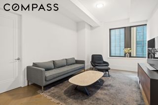 101 Wall Street # 11C, New York City, NY 10005