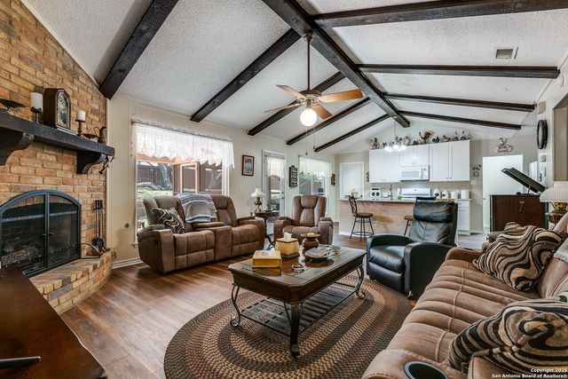 5915 Seneca Dr, Leon Valley, TX 78238