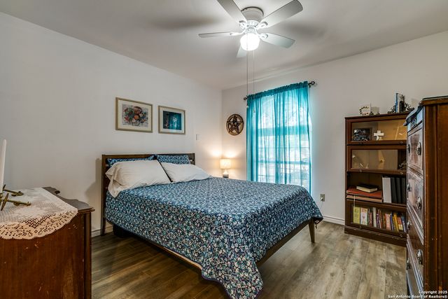 5915 Seneca Dr, Leon Valley, TX 78238