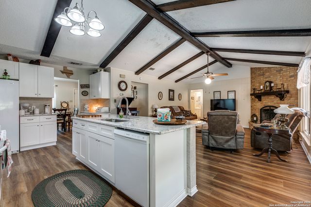 5915 Seneca Dr, Leon Valley, TX 78238