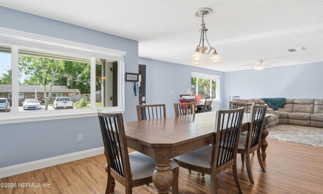 972 DOSTIE Circle, Orange Park, FL 32065