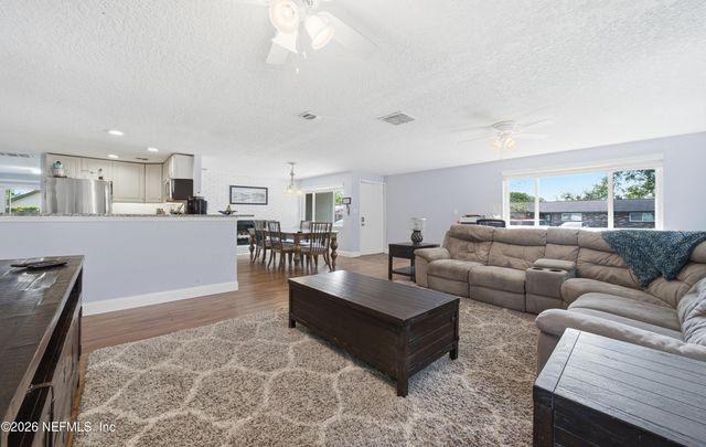 972 DOSTIE Circle, Orange Park, FL 32065