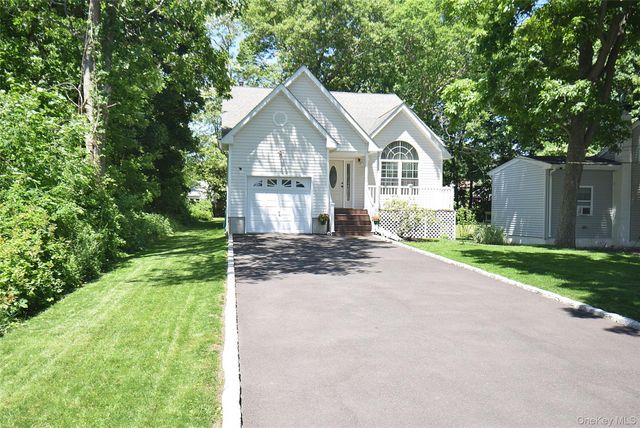 51 Spar Drive, Mastic Beach, NY 11951