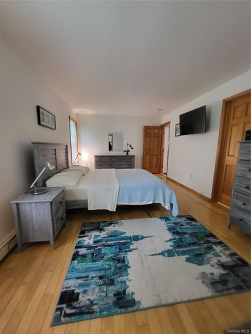 51 Spar Drive, Mastic Beach, NY 11951