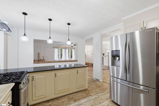 99 Tar Boulevard, Greenville, SC 29605