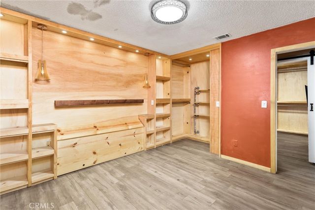 450 W Cromwell, Rialto, CA 92376