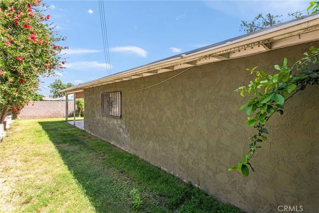 450 W Cromwell, Rialto, CA 92376