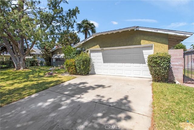 450 W Cromwell, Rialto, CA 92376