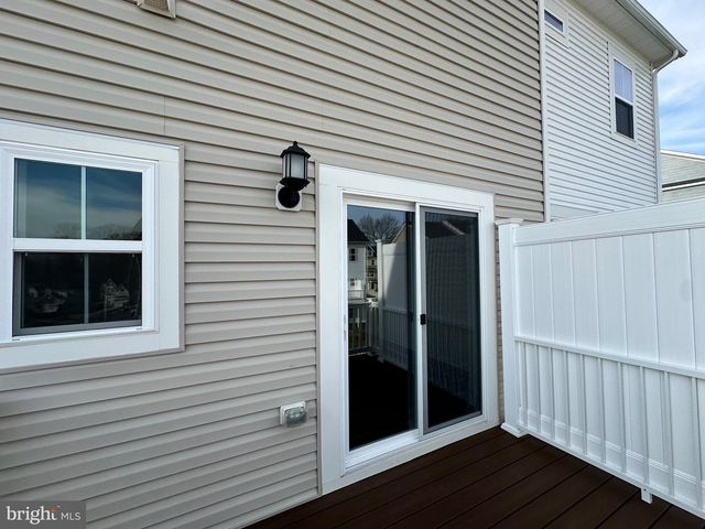 5605 LUDLOW PL, White Plains, MD 20695