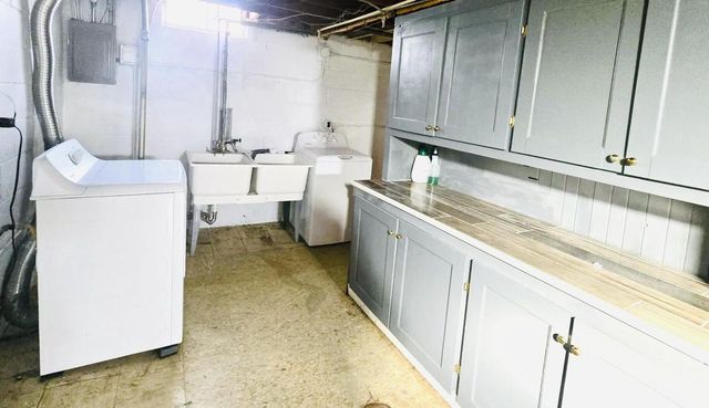 3800 Brooklawn CIRCLE, South Milwaukee, WI 53172