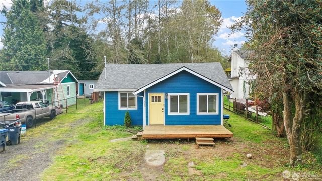 325 E Perry Street, Aberdeen, WA 98520