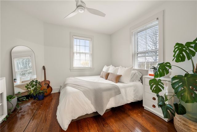 33 Marsh Street, Newport, RI 02840