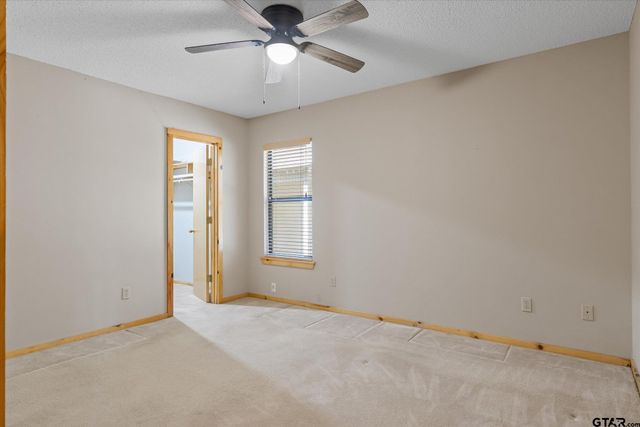 1692 Valleywood Trail, Holly Lake Ranch, TX 75765