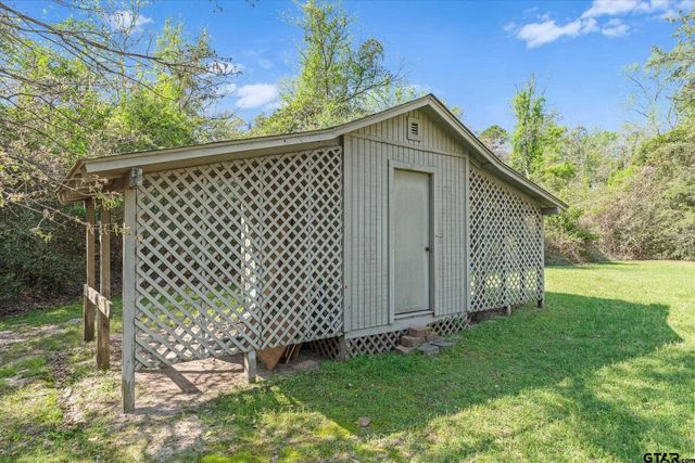 1692 Valleywood Trail, Holly Lake Ranch, TX 75765