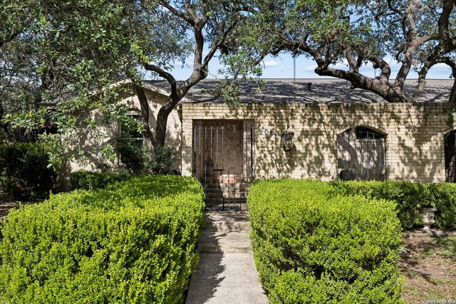 206 Rio Seco St, San Antonio, TX 78232