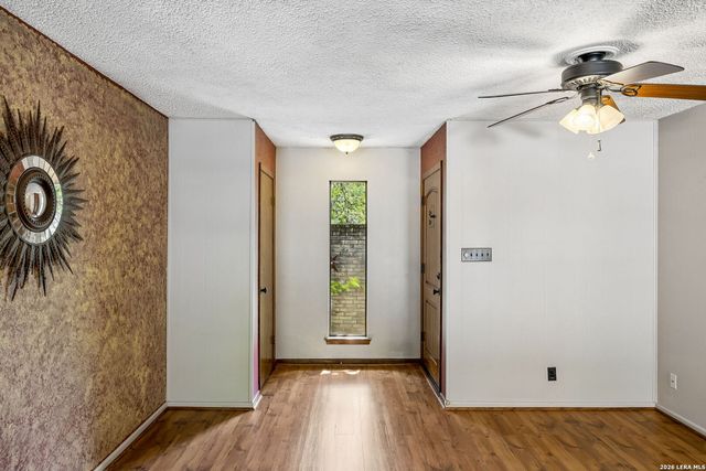 206 Rio Seco St, San Antonio, TX 78232