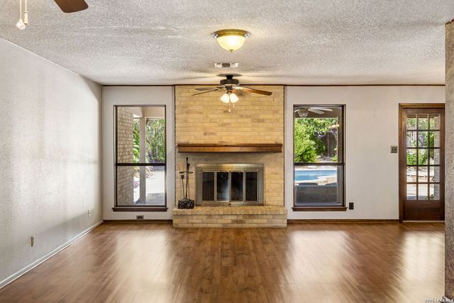206 Rio Seco St, San Antonio, TX 78232