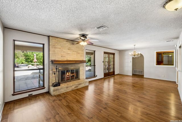 206 Rio Seco St, San Antonio, TX 78232