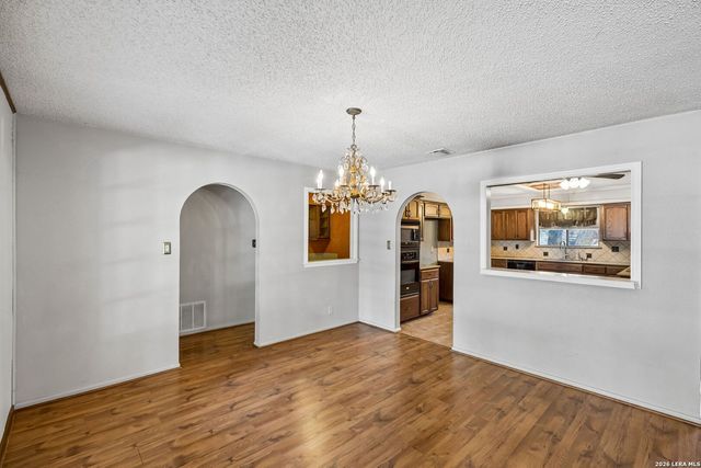 206 Rio Seco St, San Antonio, TX 78232