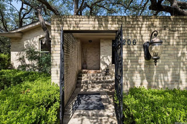 206 Rio Seco St, San Antonio, TX 78232