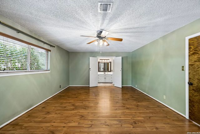 206 Rio Seco St, San Antonio, TX 78232