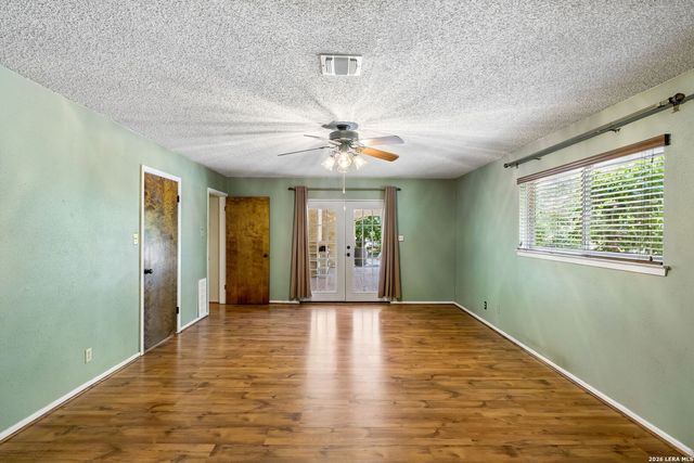 206 Rio Seco St, San Antonio, TX 78232