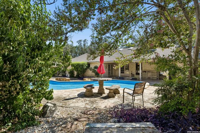 206 Rio Seco St, San Antonio, TX 78232