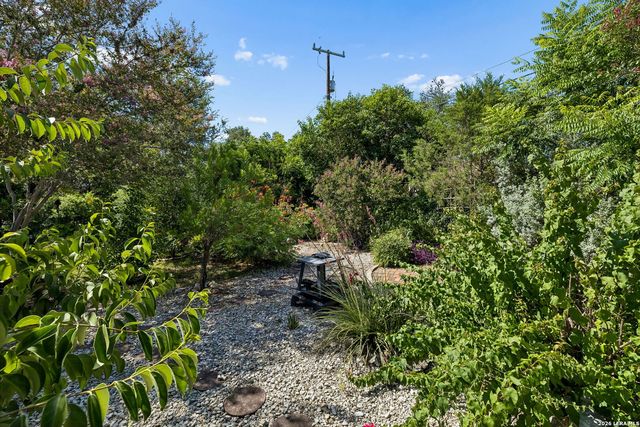 206 Rio Seco St, San Antonio, TX 78232