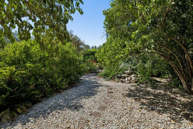 206 Rio Seco St, San Antonio, TX 78232
