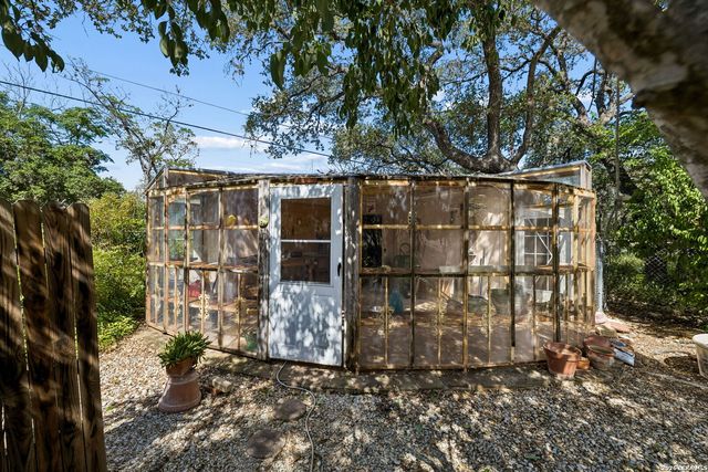 206 Rio Seco St, San Antonio, TX 78232