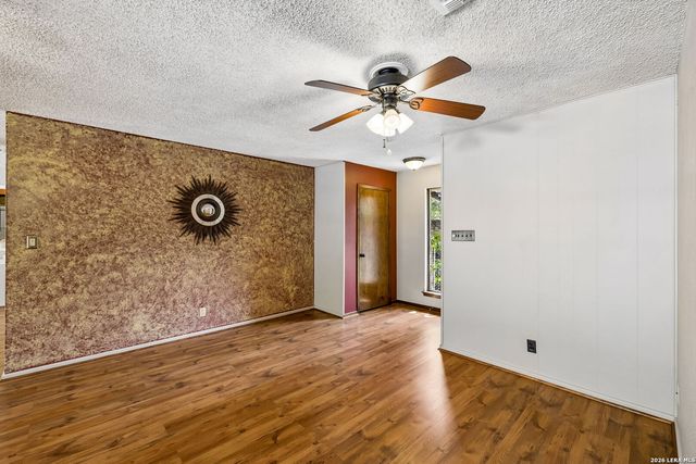 206 Rio Seco St, San Antonio, TX 78232