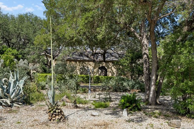 206 Rio Seco St, San Antonio, TX 78232