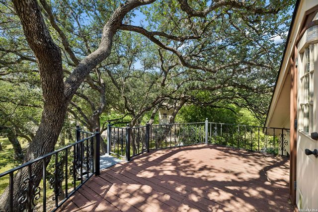 206 Rio Seco St, San Antonio, TX 78232