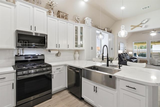 11668 Whirlaway Drive, Willis, TX 77318