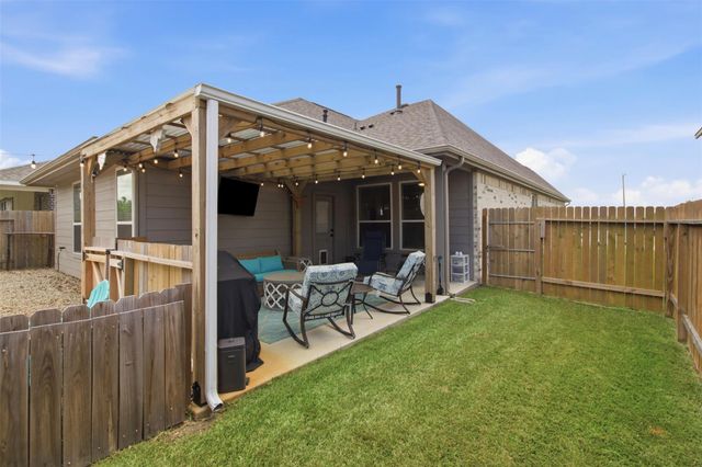11668 Whirlaway Drive, Willis, TX 77318