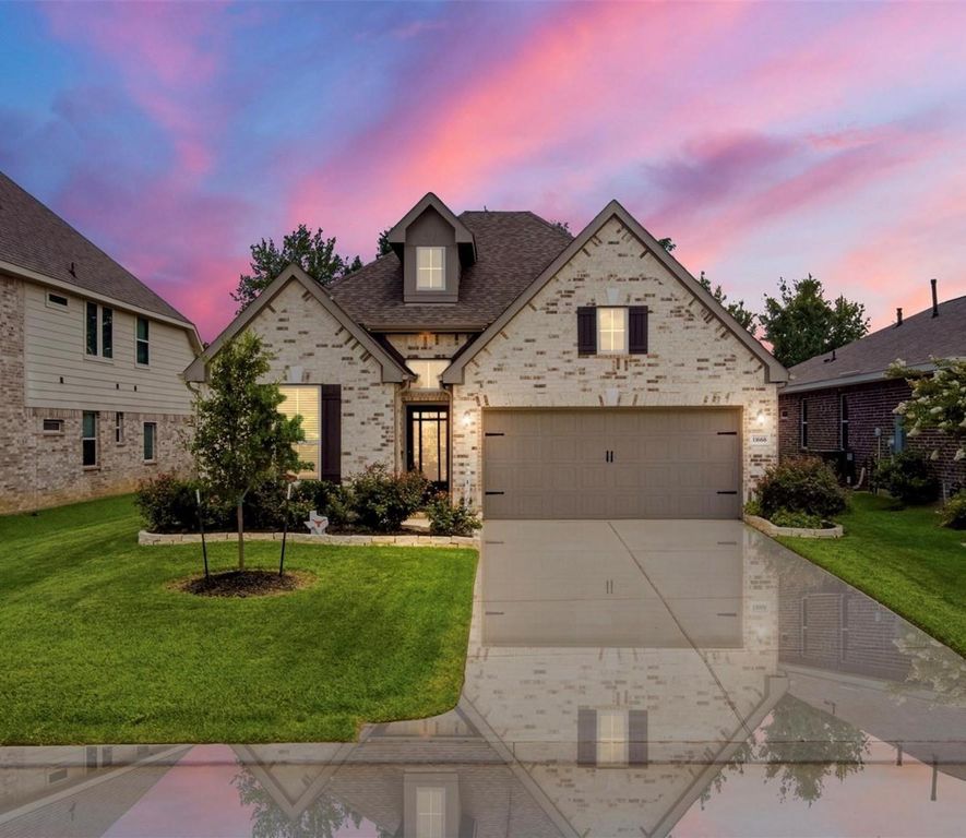 11668 Whirlaway Drive, Willis, TX 77318