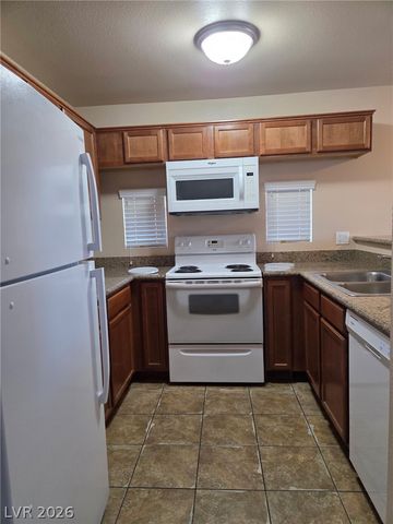 7720 Secret Shore Drive 204, Las Vegas, NV 89128