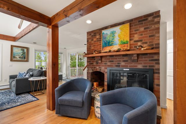 10 Lakeview Drive, Meredith, NH 03253