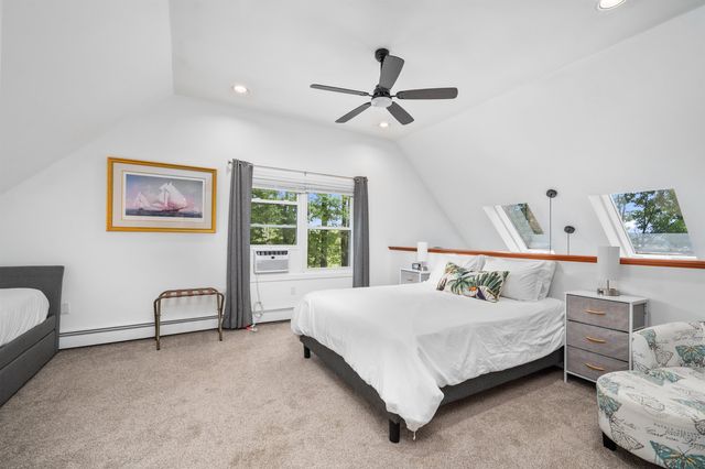 10 Lakeview Drive, Meredith, NH 03253