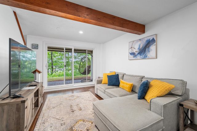 10 Lakeview Drive, Meredith, NH 03253