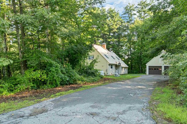 10 Lakeview Drive, Meredith, NH 03253
