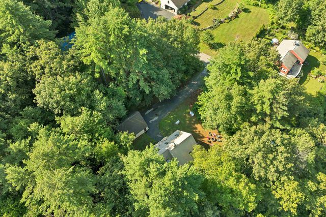 10 Lakeview Drive, Meredith, NH 03253