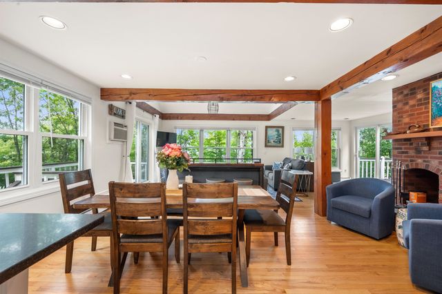 10 Lakeview Drive, Meredith, NH 03253