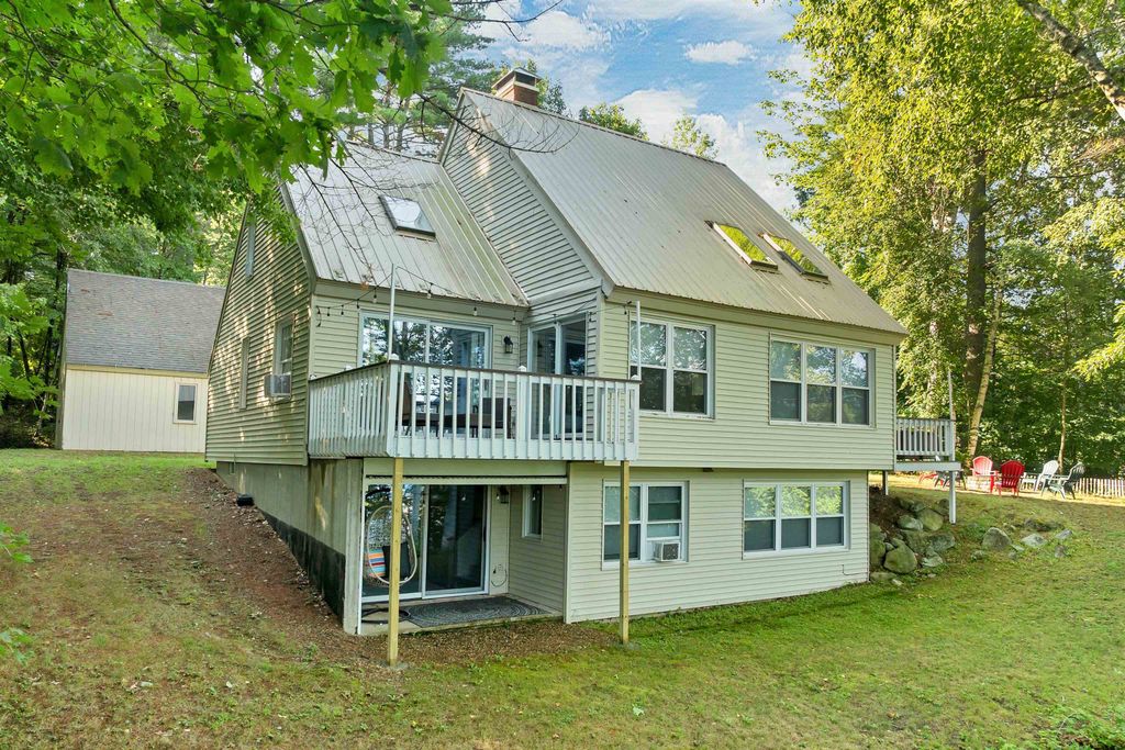 10 Lakeview Drive, Meredith, NH 03253