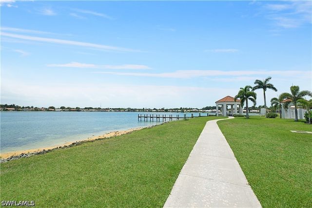7791 Esmeralda WAY 203, Naples, FL 34109